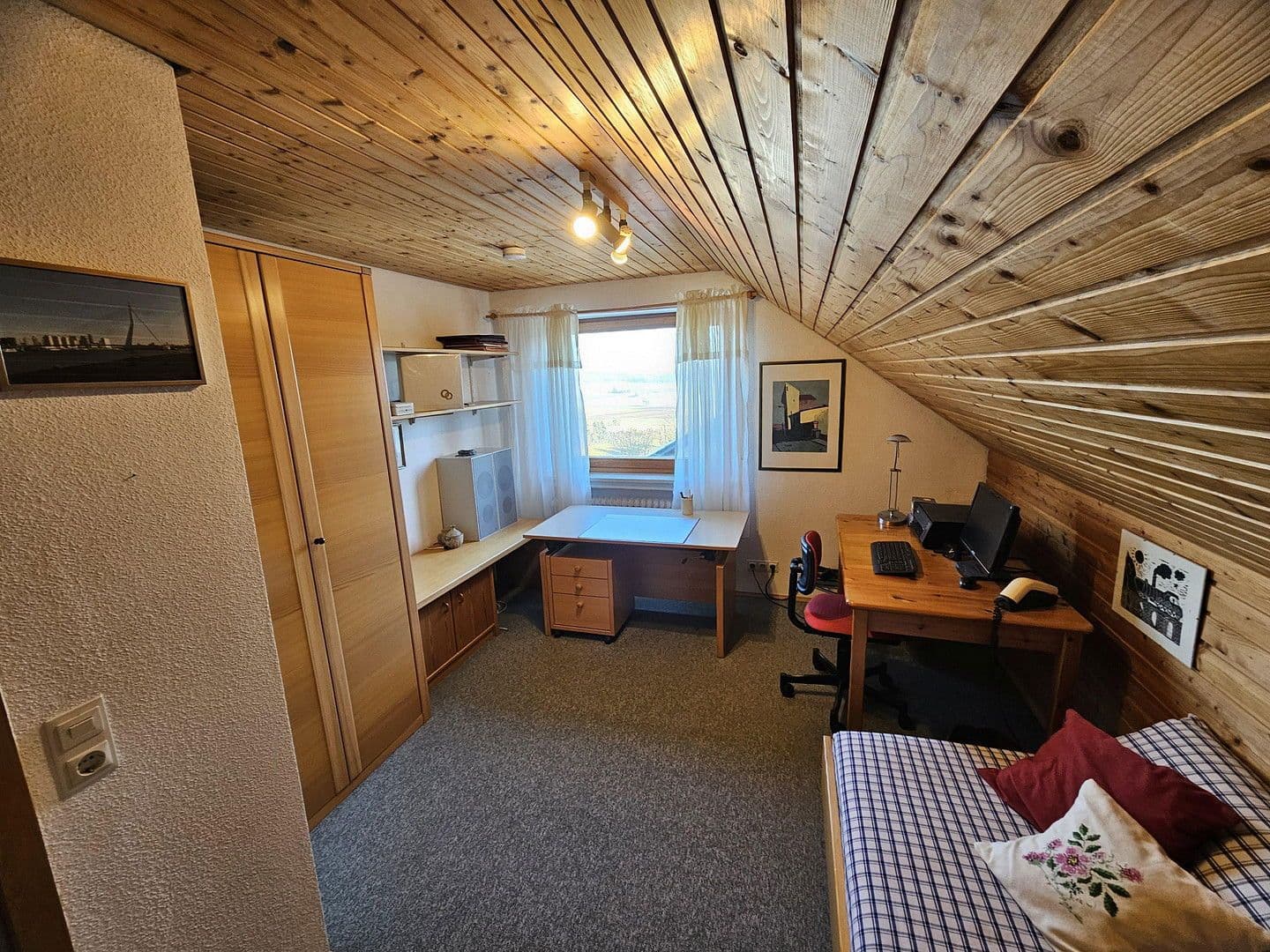 Predaj domu 128 m², pozemek 748 m², Brahmsweg 12, Herbrechtingen, Bádensko-Wurttembersko Predaj domu 128 m², pozemek 748 m², Brahmsweg 12, Herbrechtingen, Bádensko-Wurttembersko