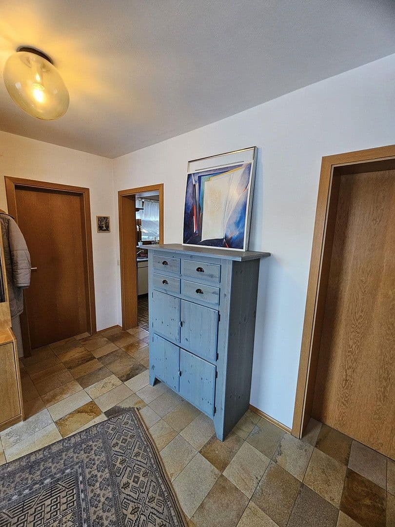 Predaj domu 128 m², pozemek 748 m², Brahmsweg 12, Herbrechtingen, Bádensko-Wurttembersko Predaj domu 128 m², pozemek 748 m², Brahmsweg 12, Herbrechtingen, Bádensko-Wurttembersko