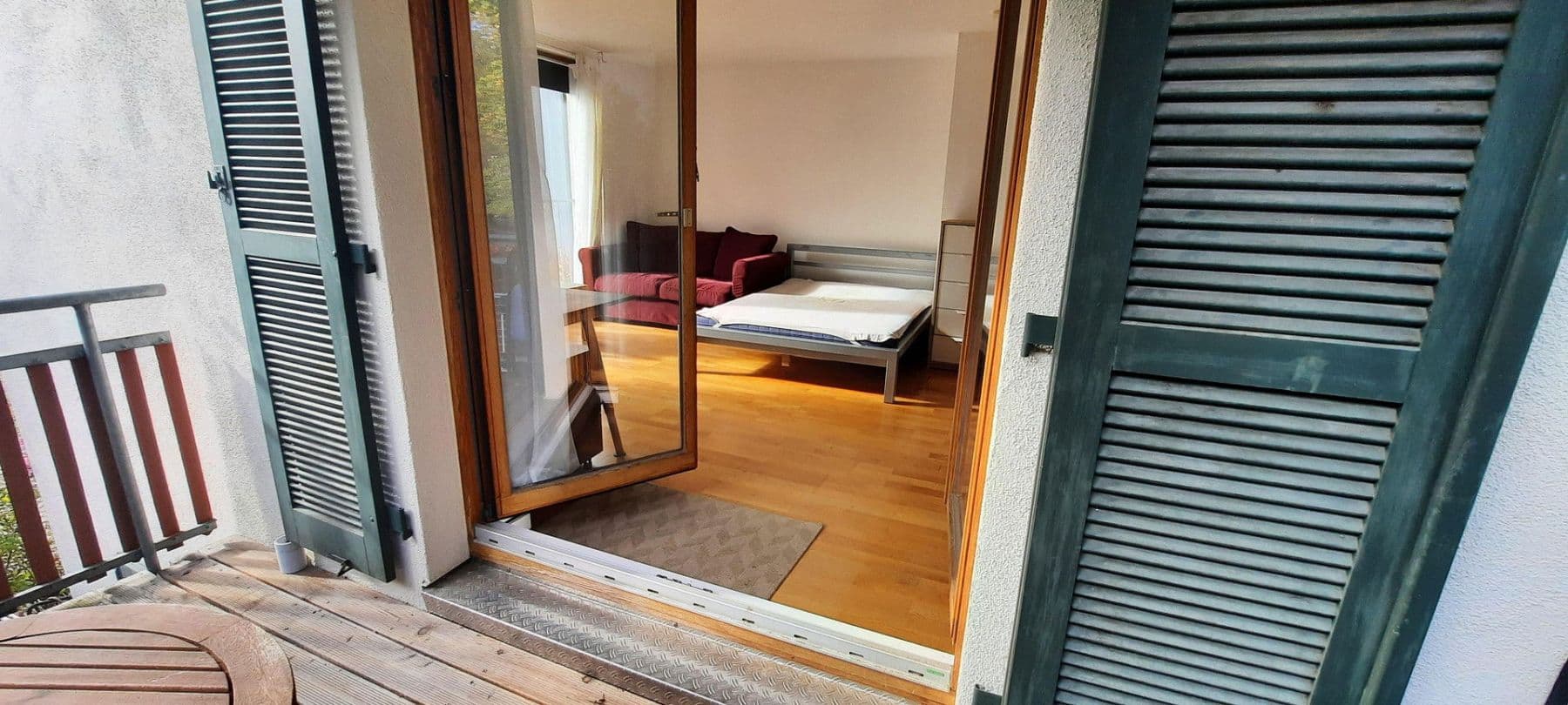 Prenájom bytu 1-izbový 35 m², Stuttgart, Bádensko-Wurttembersko Prenájom bytu 1-izbový 35 m², Stuttgart, Bádensko-Wurttembersko