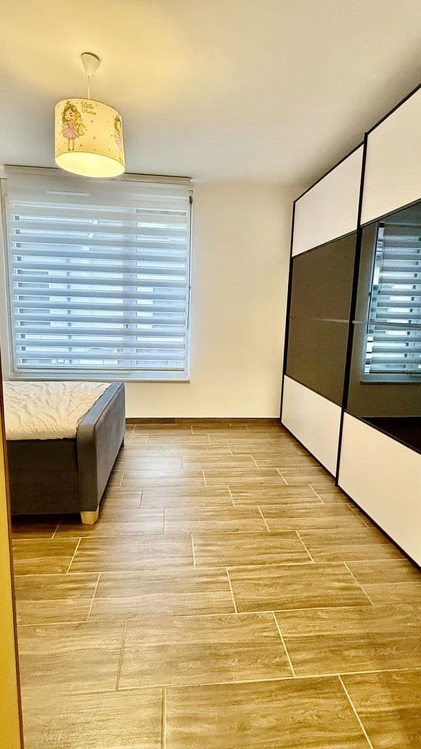 Predaj domu 145 m², pozemek 232 m², Neckarsteinach, Hesensko Predaj domu 145 m², pozemek 232 m², Neckarsteinach, Hesensko