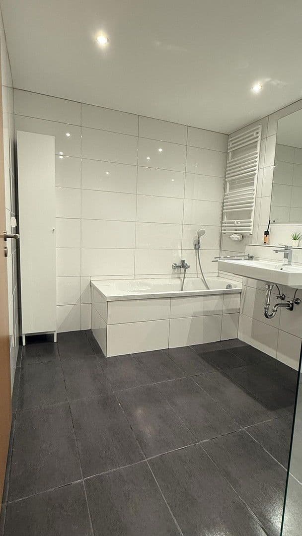 Predaj domu 145 m², pozemek 232 m², Neckarsteinach, Hesensko Predaj domu 145 m², pozemek 232 m², Neckarsteinach, Hesensko