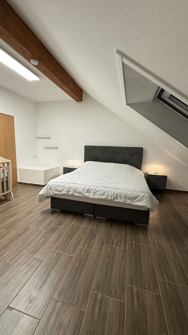 Predaj domu 145 m², pozemek 232 m², Neckarsteinach, Hesensko Predaj domu 145 m², pozemek 232 m², Neckarsteinach, Hesensko