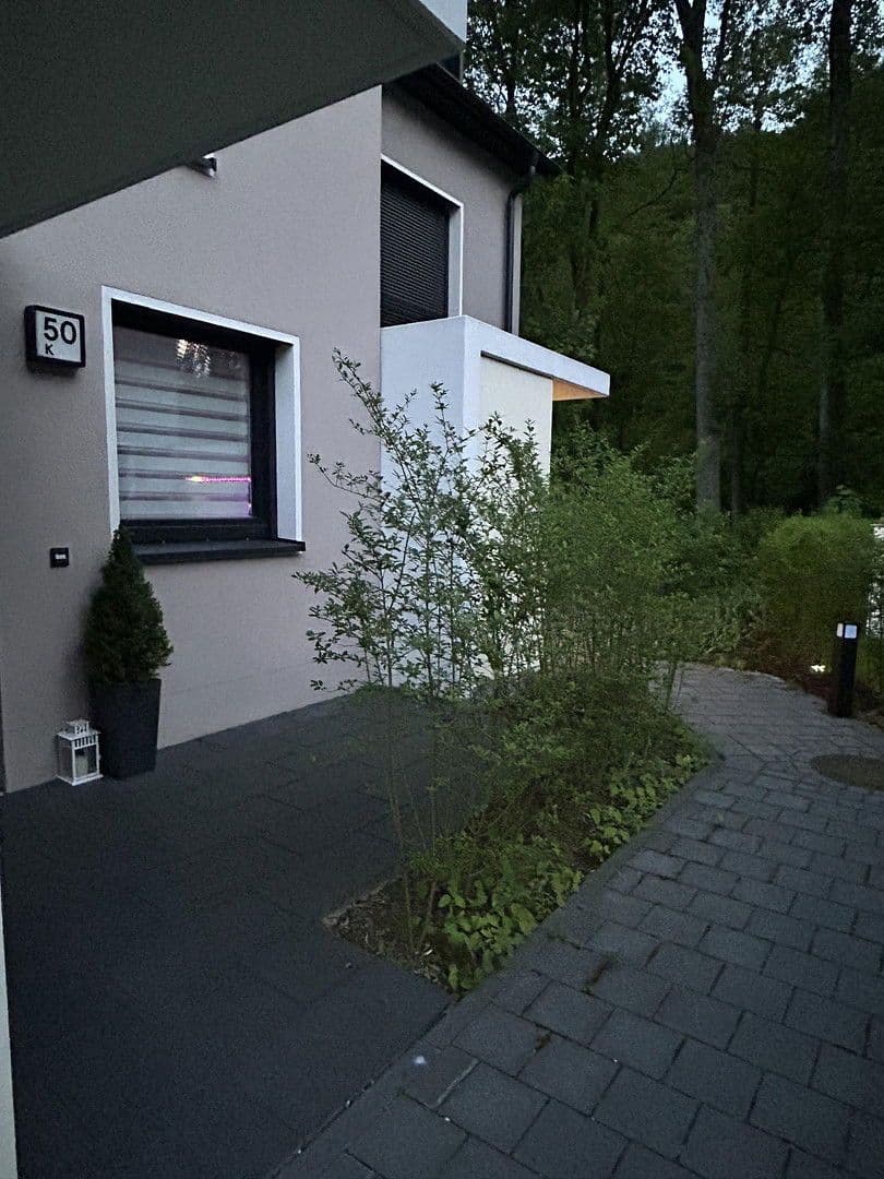 Predaj domu 145 m², pozemek 232 m², Neckarsteinach, Hesensko Predaj domu 145 m², pozemek 232 m², Neckarsteinach, Hesensko