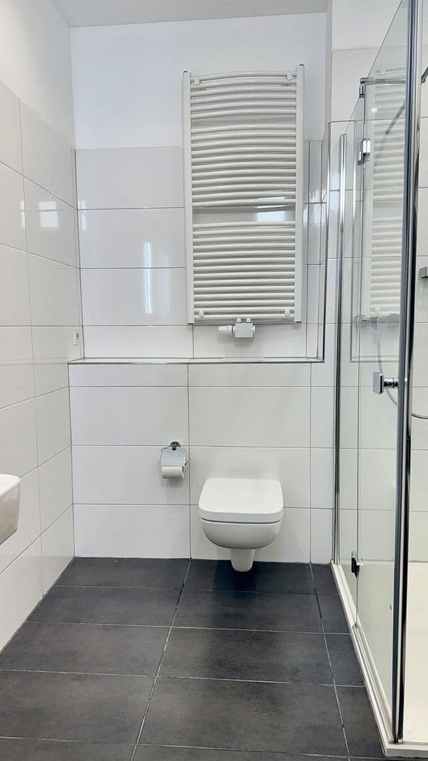 Predaj domu 145 m², pozemek 232 m², Neckarsteinach, Hesensko Predaj domu 145 m², pozemek 232 m², Neckarsteinach, Hesensko