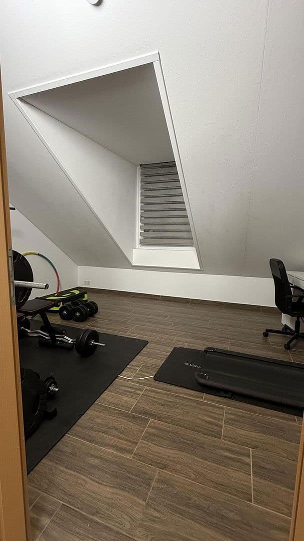 Predaj domu 145 m², pozemek 232 m², Neckarsteinach, Hesensko Predaj domu 145 m², pozemek 232 m², Neckarsteinach, Hesensko