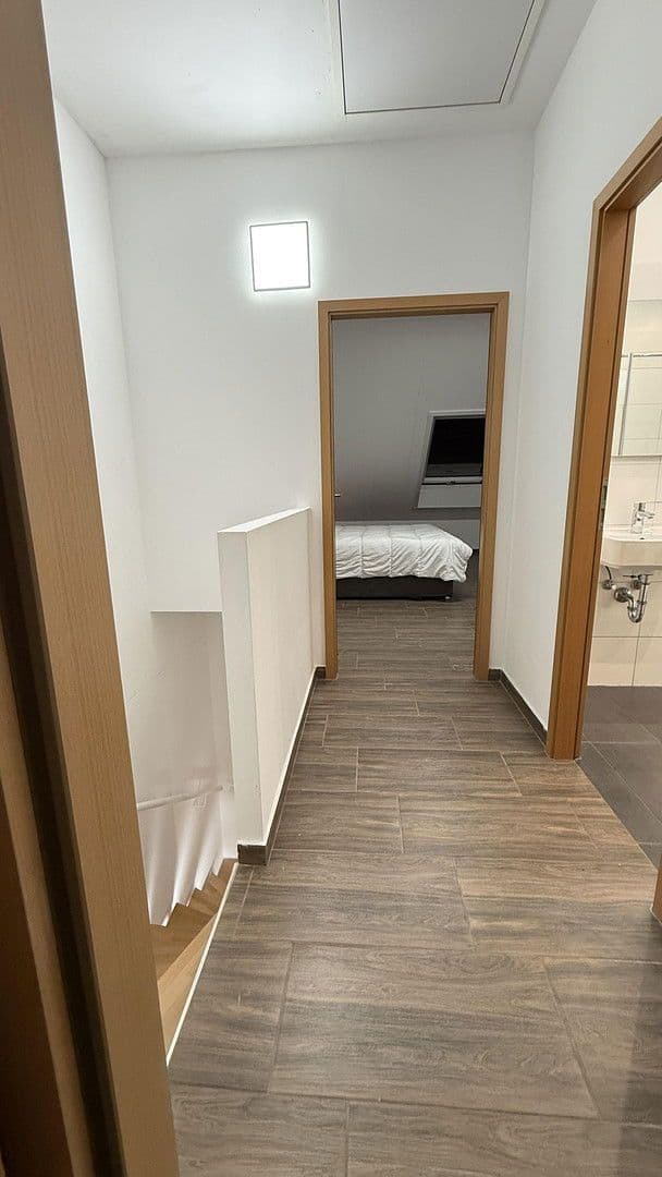 Predaj domu 145 m², pozemek 232 m², Neckarsteinach, Hesensko Predaj domu 145 m², pozemek 232 m², Neckarsteinach, Hesensko