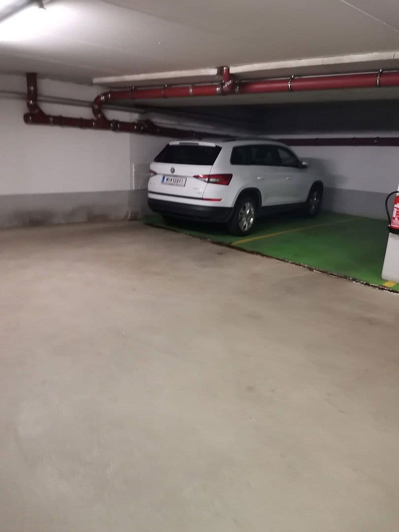 Prenájom garáže, Heiligenstädterstrasse, Wien, Viedeň Prenájom garáže, Heiligenstädterstrasse, Wien, Viedeň