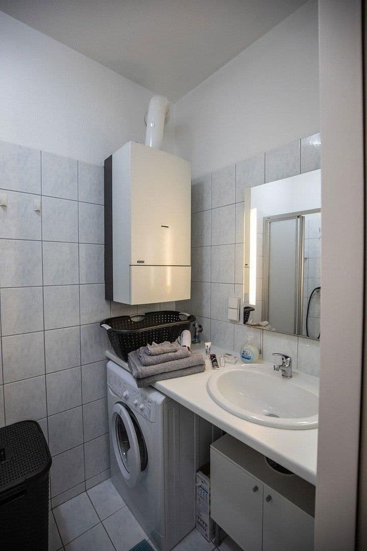 Prenájom bytu 1-izbový 40 m², Wien, Viedeň Prenájom bytu 1-izbový 40 m², Wien, Viedeň