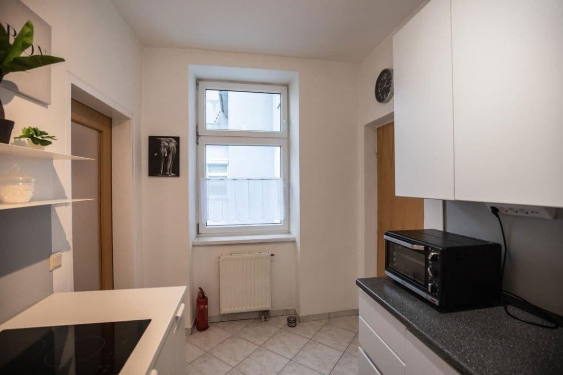 Prenájom bytu 1-izbový 40 m², Wien, Viedeň Prenájom bytu 1-izbový 40 m², Wien, Viedeň