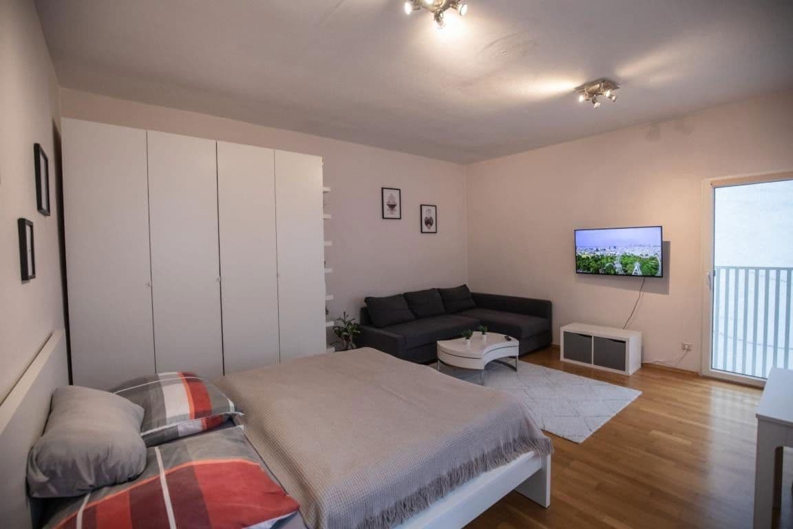 Prenájom bytu 1-izbový 40 m², Wien, Viedeň Prenájom bytu 1-izbový 40 m², Wien, Viedeň
