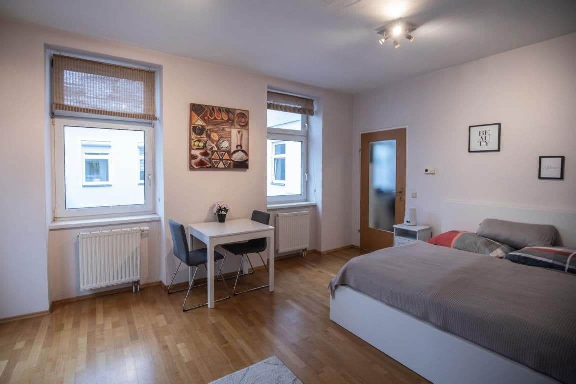 Prenájom bytu 1-izbový 40 m², Wien, Viedeň Prenájom bytu 1-izbový 40 m², Wien, Viedeň