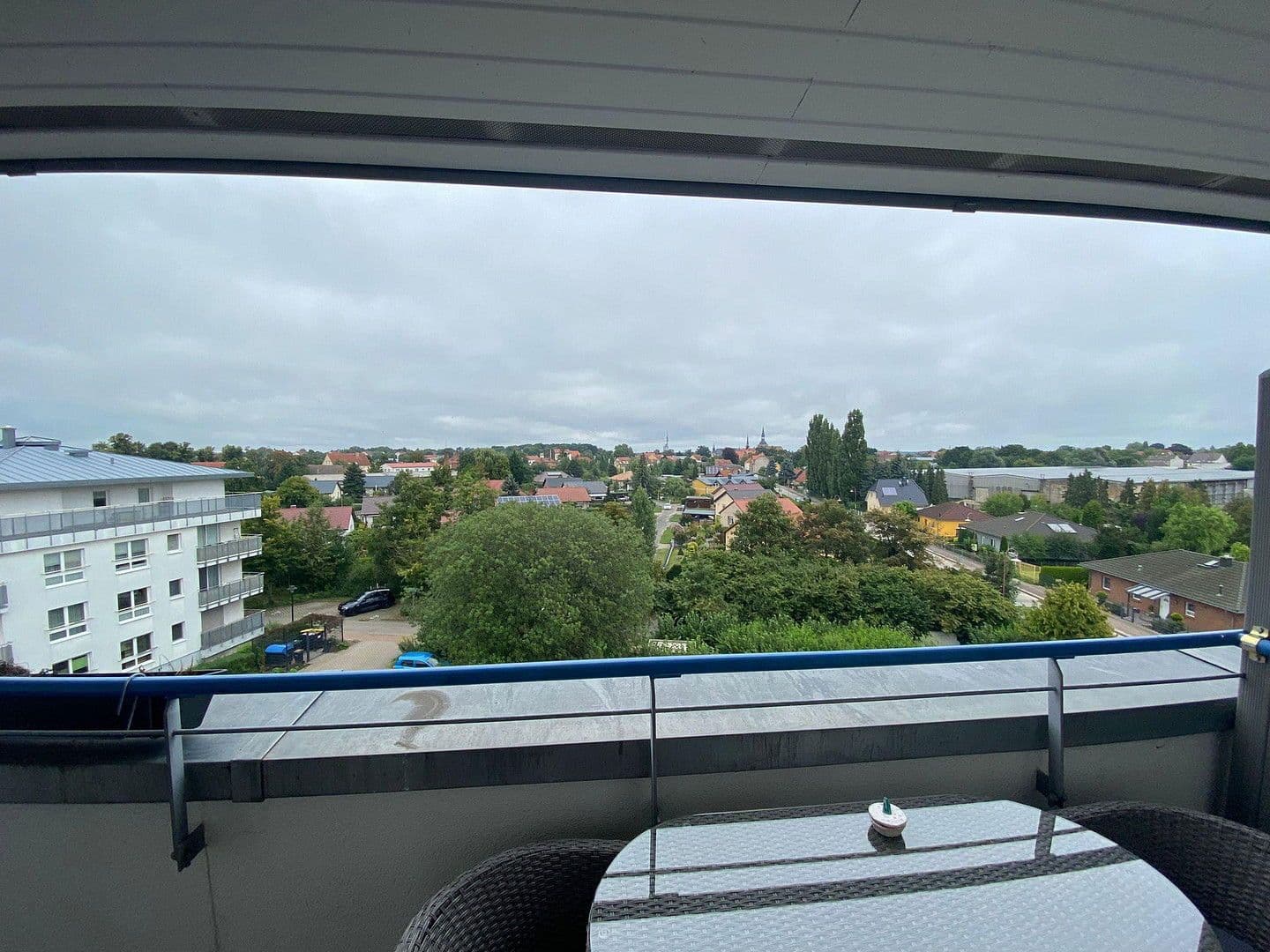 Prenájom bytu 2-izbový 58 m², Bauernfeldallee 17, Nauen, Brandenbursko Prenájom bytu 2-izbový 58 m², Bauernfeldallee 17, Nauen, Brandenbursko