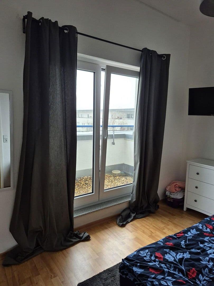 Prenájom bytu 2-izbový 58 m², Bauernfeldallee 17, Nauen, Brandenbursko Prenájom bytu 2-izbový 58 m², Bauernfeldallee 17, Nauen, Brandenbursko