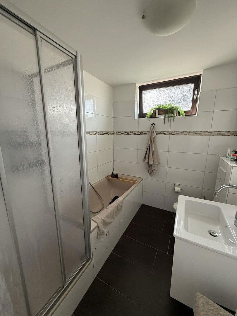 Prenájom bytu 2-izbový 65 m², Hagdornstr. 62, Hilden, Severné Porýnie - Westfálsko Prenájom bytu 2-izbový 65 m², Hagdornstr. 62, Hilden, Severné Porýnie - Westfálsko