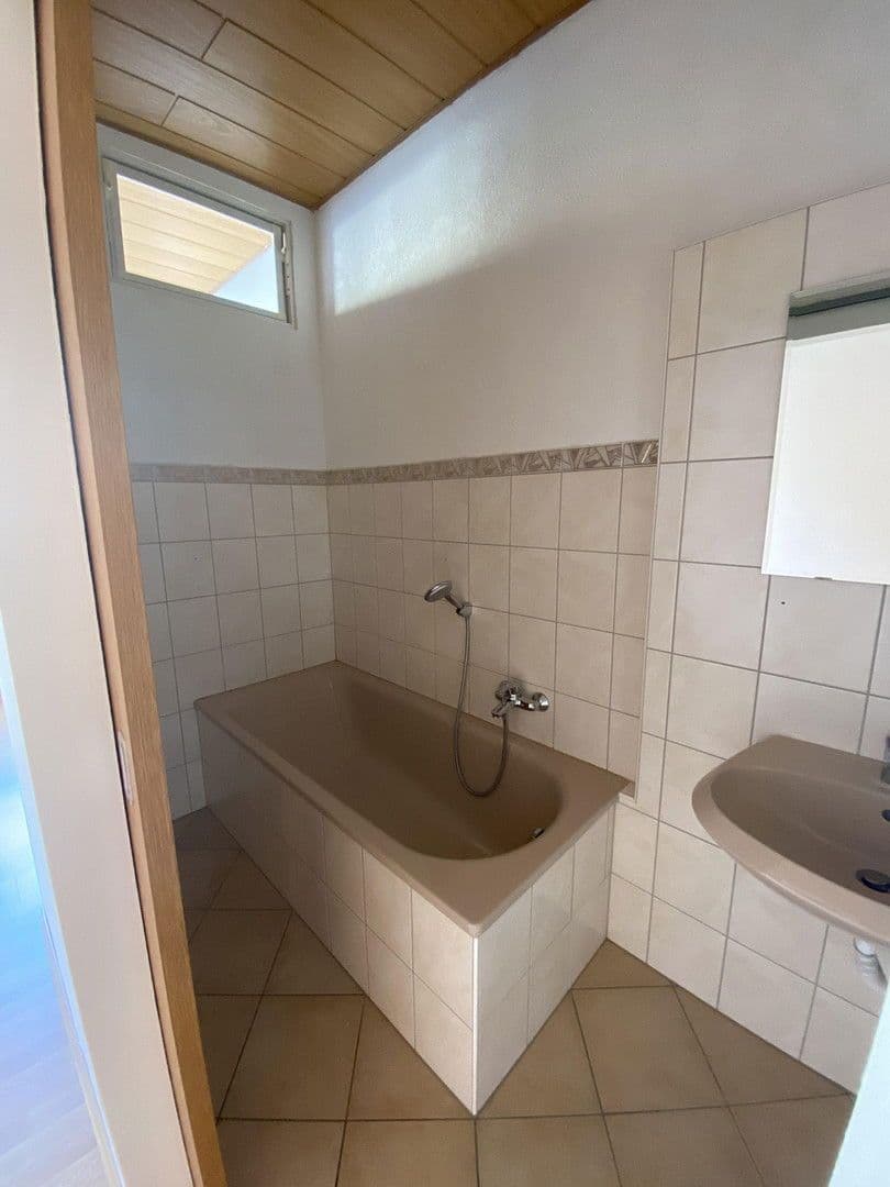 Prenájom bytu 4-izbový 100 m², Hof, Bavorsko Prenájom bytu 4-izbový 100 m², Hof, Bavorsko