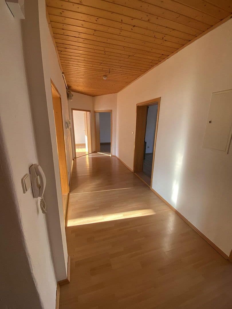 Prenájom bytu 4-izbový 100 m², Hof, Bavorsko Prenájom bytu 4-izbový 100 m², Hof, Bavorsko