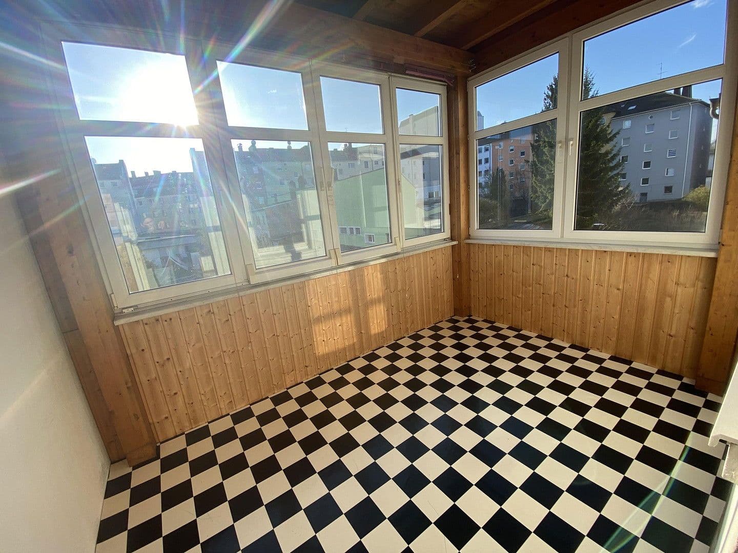 Prenájom bytu 4-izbový 100 m², Hof, Bavorsko Prenájom bytu 4-izbový 100 m², Hof, Bavorsko