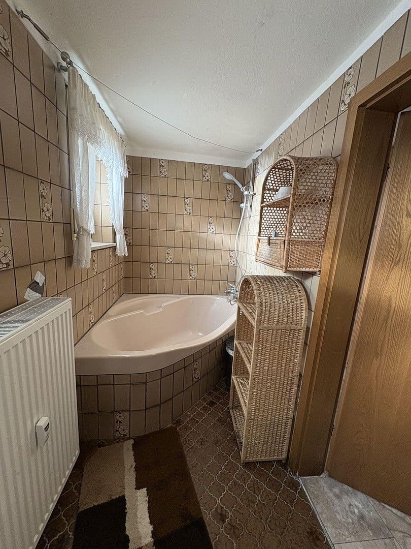 Prenájom bytu 3-izbový 98 m², Ermreus 28, Kunreuth, Bavorsko Prenájom bytu 3-izbový 98 m², Ermreus 28, Kunreuth, Bavorsko