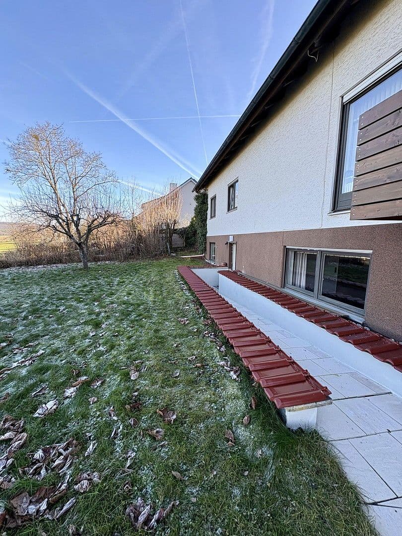 Prenájom bytu 3-izbový 98 m², Ermreus 28, Kunreuth, Bavorsko Prenájom bytu 3-izbový 98 m², Ermreus 28, Kunreuth, Bavorsko