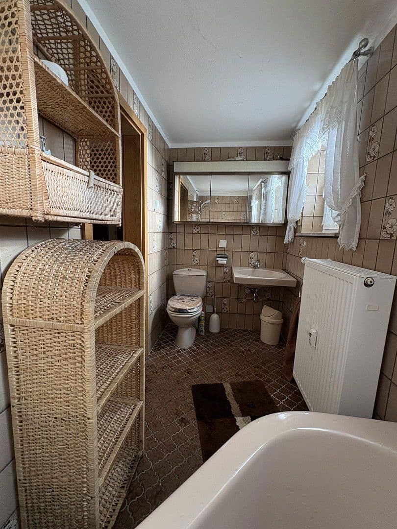 Prenájom bytu 3-izbový 98 m², Ermreus 28, Kunreuth, Bavorsko Prenájom bytu 3-izbový 98 m², Ermreus 28, Kunreuth, Bavorsko