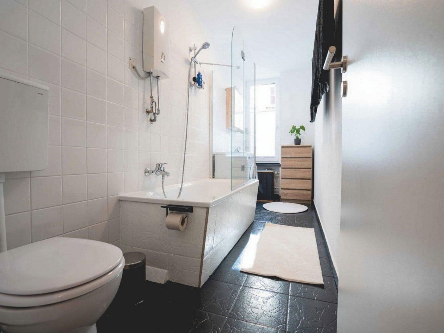 Prenájom bytu 2-izbový 69 m², Augsburg, Bavorsko Prenájom bytu 2-izbový 69 m², Augsburg, Bavorsko