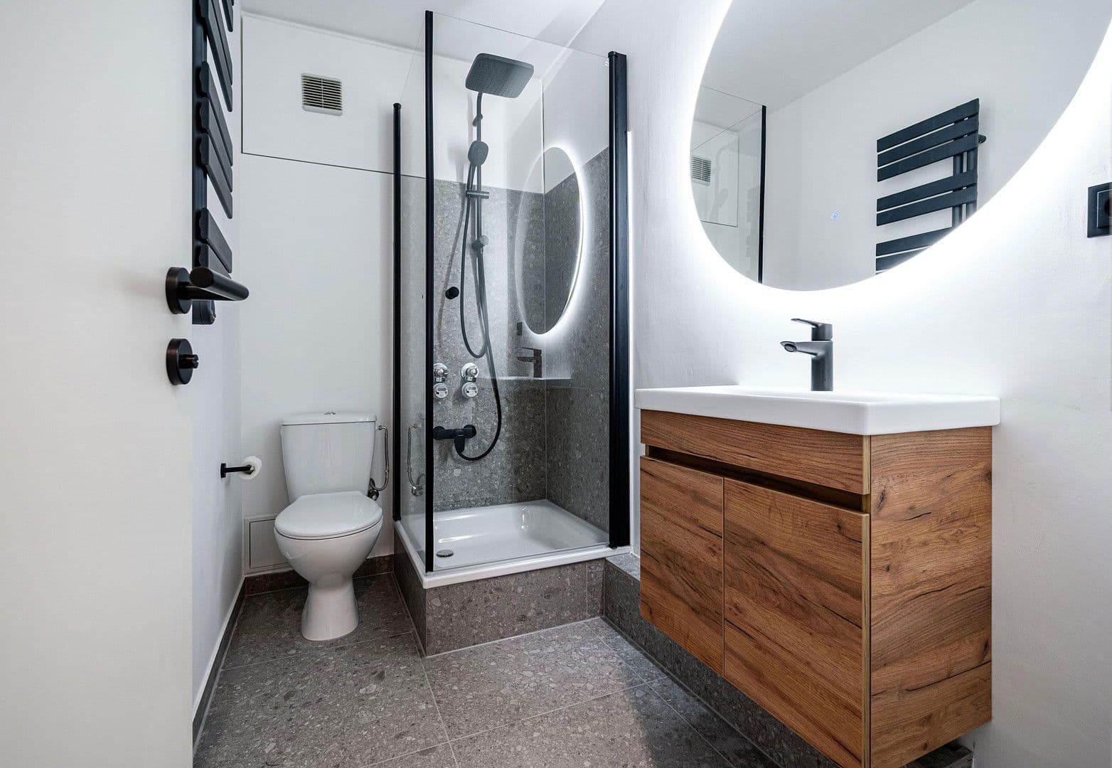 Predaj bytu 1-izbový 37 m², München, Bavorsko Predaj bytu 1-izbový 37 m², München, Bavorsko