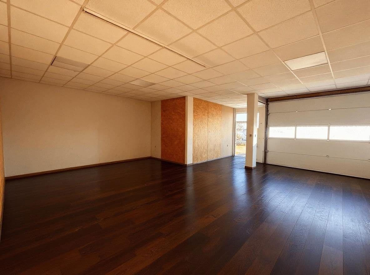 Prenájom nebytového priestoru 5.000 m², Stuhr, Dolné Sasko Prenájom nebytového priestoru 5.000 m², Stuhr, Dolné Sasko