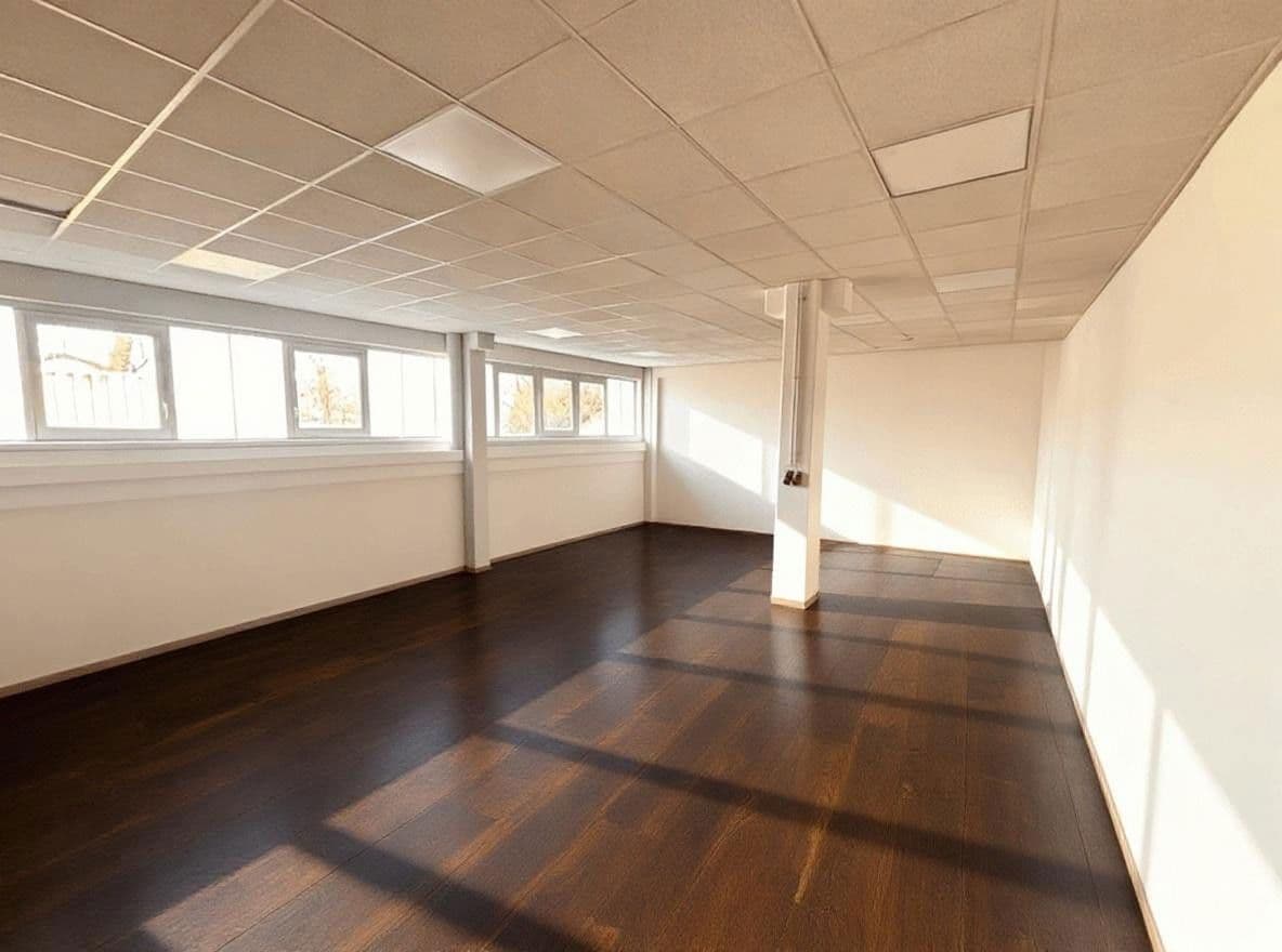 Prenájom nebytového priestoru 5.000 m², Stuhr, Dolné Sasko Prenájom nebytového priestoru 5.000 m², Stuhr, Dolné Sasko