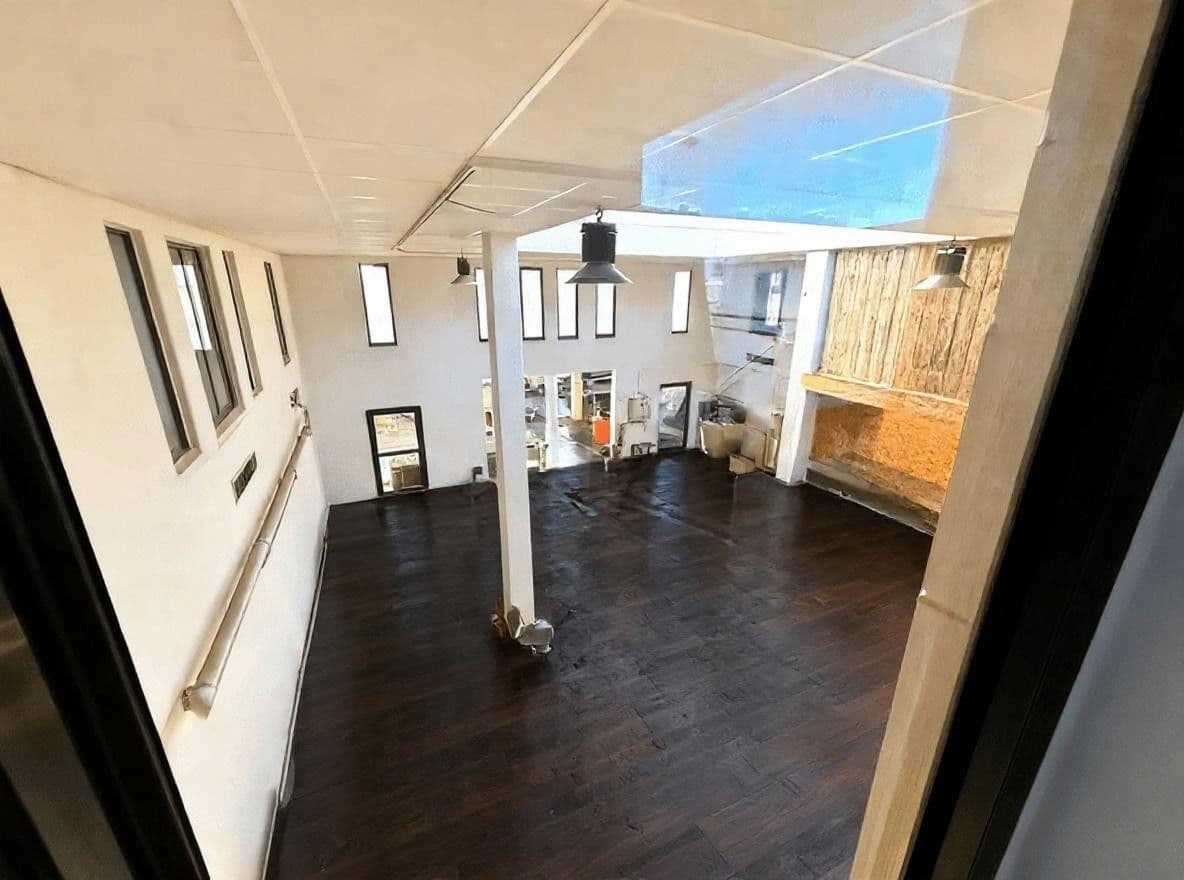 Prenájom nebytového priestoru 5.000 m², Stuhr, Dolné Sasko Prenájom nebytového priestoru 5.000 m², Stuhr, Dolné Sasko