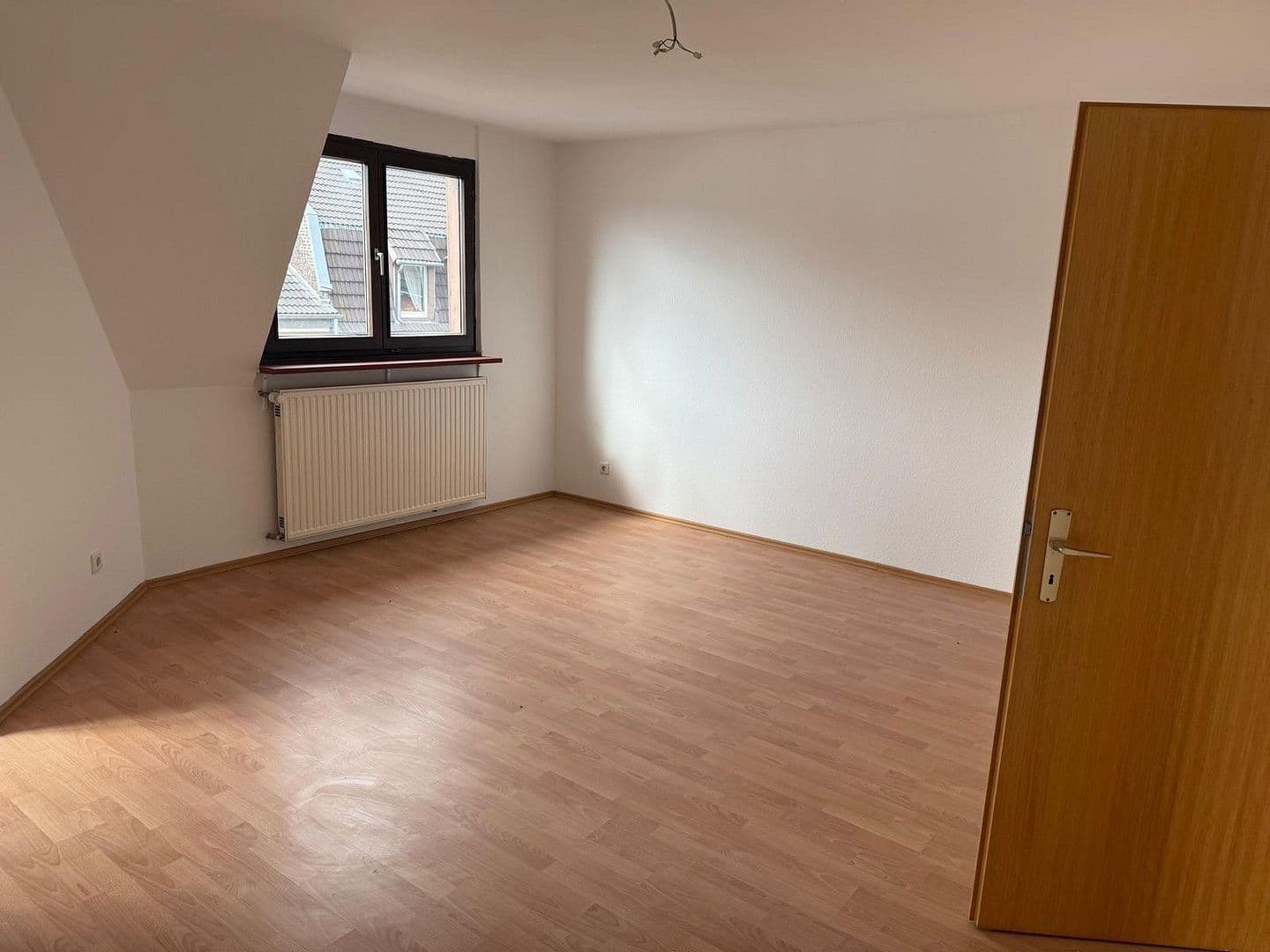 Prenájom bytu 2-izbový 80 m², Bochum, Severné Porýnie - Westfálsko Prenájom bytu 2-izbový 80 m², Bochum, Severné Porýnie - Westfálsko