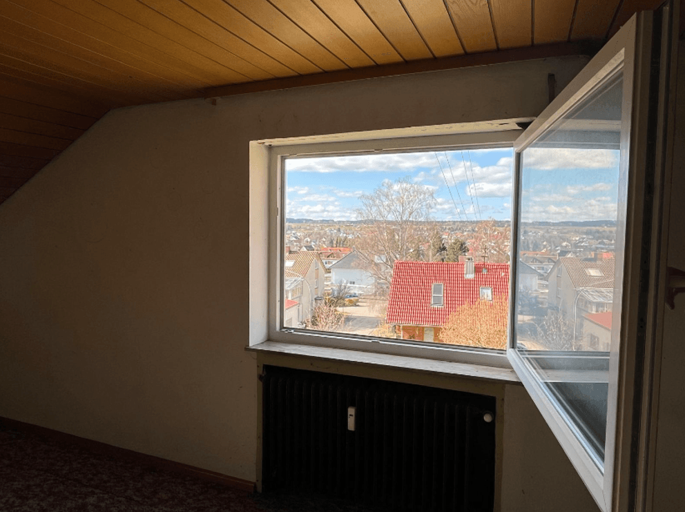 Predaj domu 240 m², pozemek 910 m², Kapellenweg 13, Deißlingen, Bádensko-Wurttembersko Predaj domu 240 m², pozemek 910 m², Kapellenweg 13, Deißlingen, Bádensko-Wurttembersko