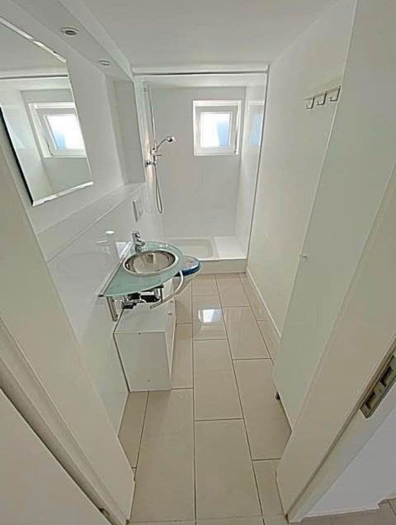 Prenájom bytu 1-izbový 25 m², Bruchköbel, Hesensko Prenájom bytu 1-izbový 25 m², Bruchköbel, Hesensko