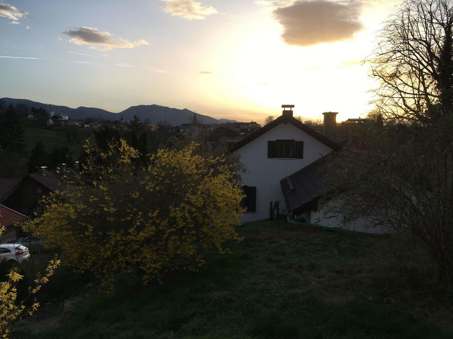 Predaj domu 150 m², pozemek 1.081 m², Am Osterbichl 1, Murnau am Staffelsee, Bavorsko Predaj domu 150 m², pozemek 1.081 m², Am Osterbichl 1, Murnau am Staffelsee, Bavorsko