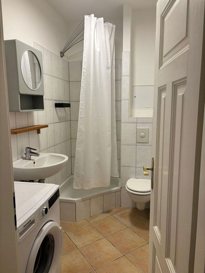 Predaj bytu 1-izbový 40 m², Kopenhagener Strasse 23, Berlin, Berlín Predaj bytu 1-izbový 40 m², Kopenhagener Strasse 23, Berlin, Berlín