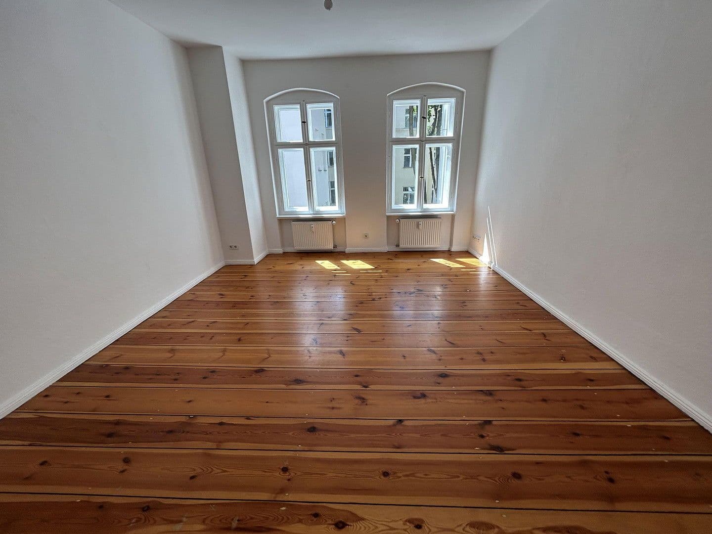 Predaj bytu 1-izbový 40 m², Kopenhagener Strasse 23, Berlin, Berlín Predaj bytu 1-izbový 40 m², Kopenhagener Strasse 23, Berlin, Berlín