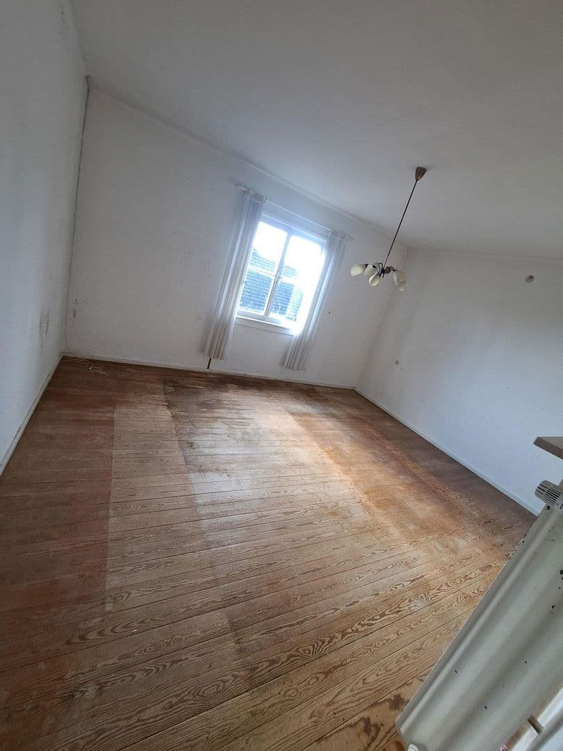 Predaj domu 120 m², pozemek 544 m², Lateinschulgasse 2, Grünstadt, Porýnie-Falcko Predaj domu 120 m², pozemek 544 m², Lateinschulgasse 2, Grünstadt, Porýnie-Falcko