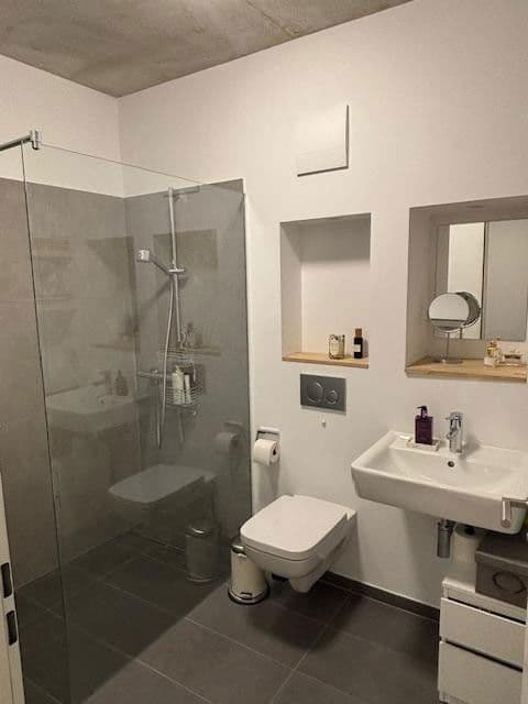 Prenájom bytu 2-izbový 55 m², Herzogstraße 79a, Düsseldorf, Severné Porýnie - Westfálsko Prenájom bytu 2-izbový 55 m², Herzogstraße 79a, Düsseldorf, Severné Porýnie - Westfálsko