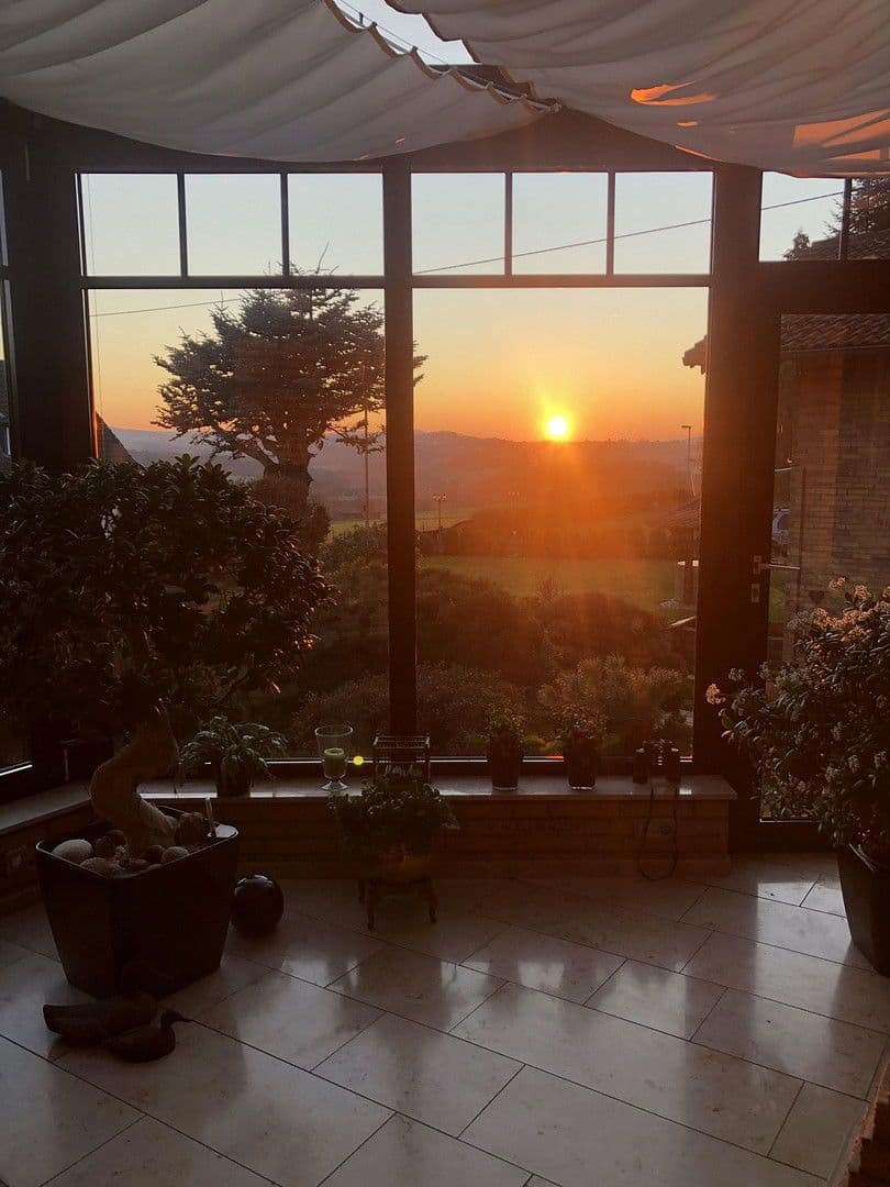 Predaj domu 184 m², pozemek 1.045 m², Königswinter, Severné Porýnie - Westfálsko Predaj domu 184 m², pozemek 1.045 m², Königswinter, Severné Porýnie - Westfálsko