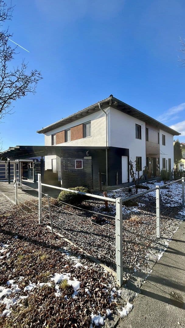 Predaj domu 237 m², pozemek 1.029 m², Osterhofen, Bavorsko Predaj domu 237 m², pozemek 1.029 m², Osterhofen, Bavorsko