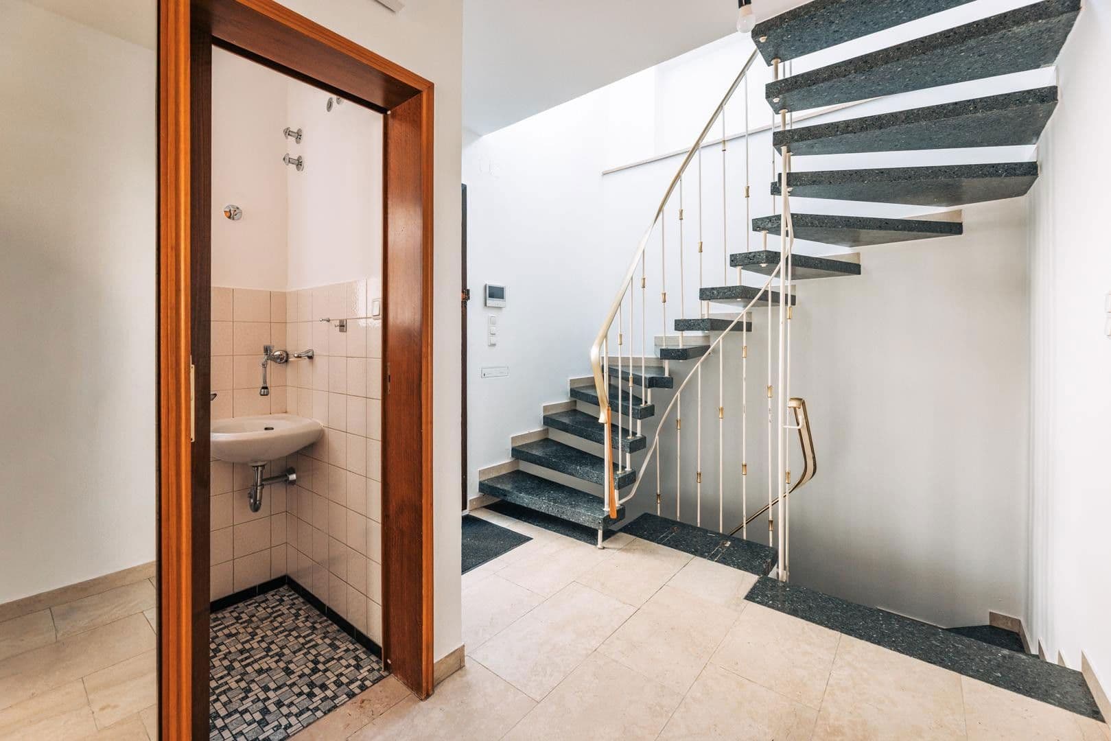 Predaj domu 102 m², pozemek 151 m², Augsburg, Bavorsko Predaj domu 102 m², pozemek 151 m², Augsburg, Bavorsko