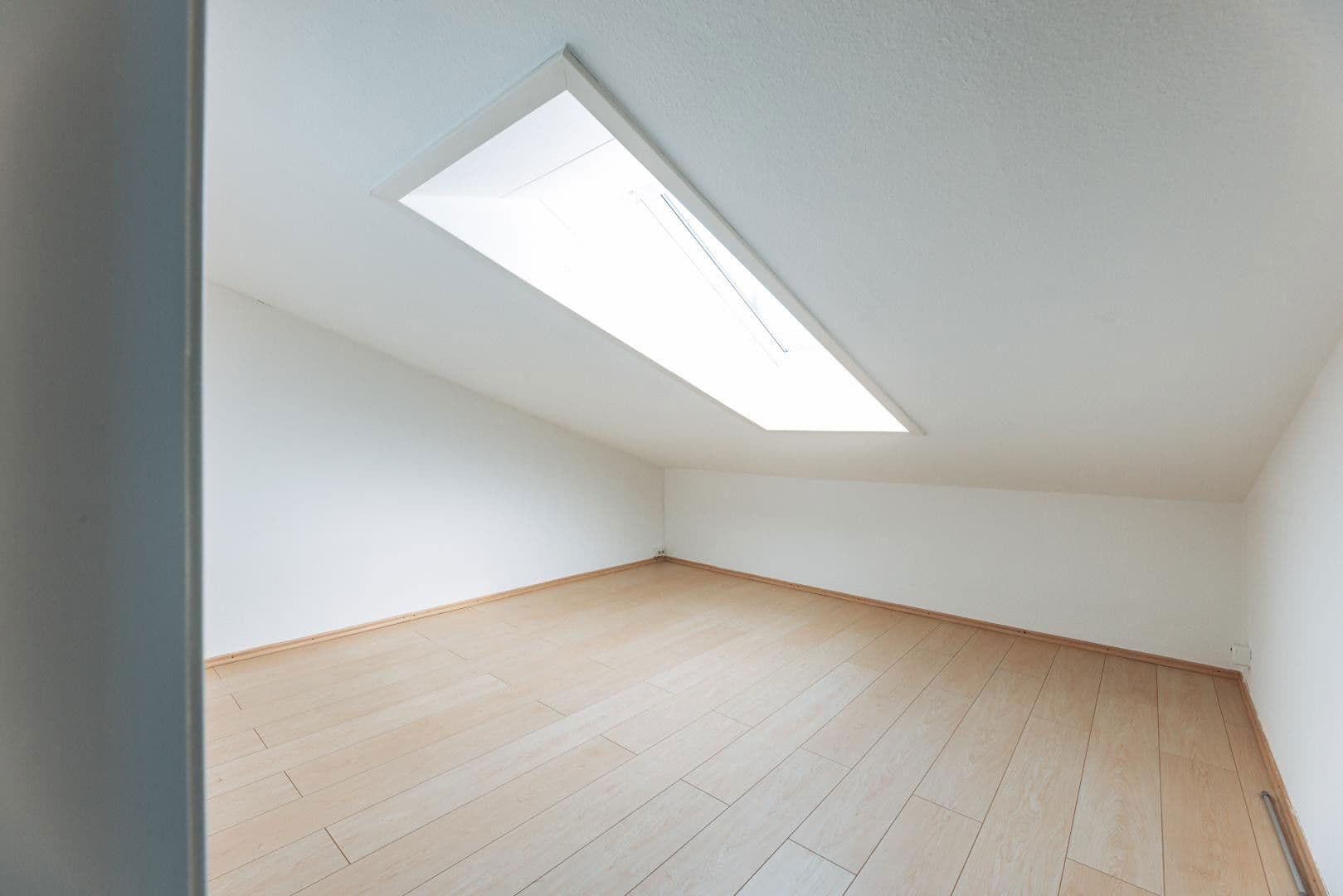 Predaj domu 102 m², pozemek 151 m², Augsburg, Bavorsko Predaj domu 102 m², pozemek 151 m², Augsburg, Bavorsko