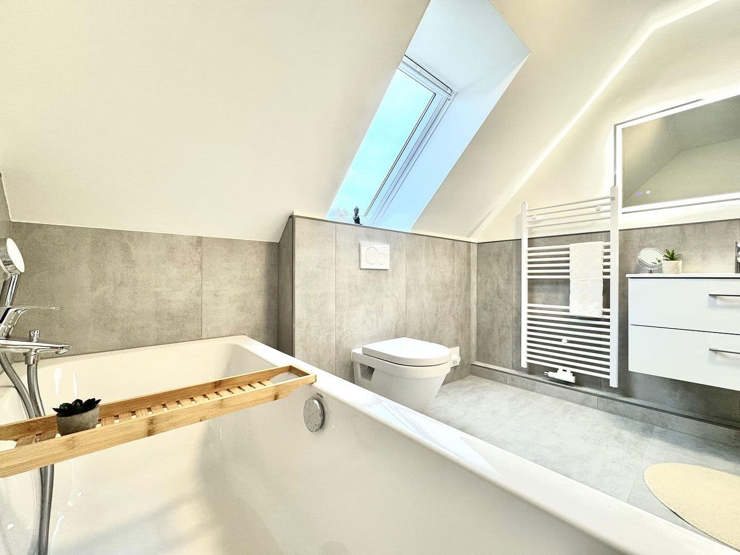 Predaj domu 127 m², pozemek 438 m², Wismar, Meklenbursko-Predpomoransko Predaj domu 127 m², pozemek 438 m², Wismar, Meklenbursko-Predpomoransko