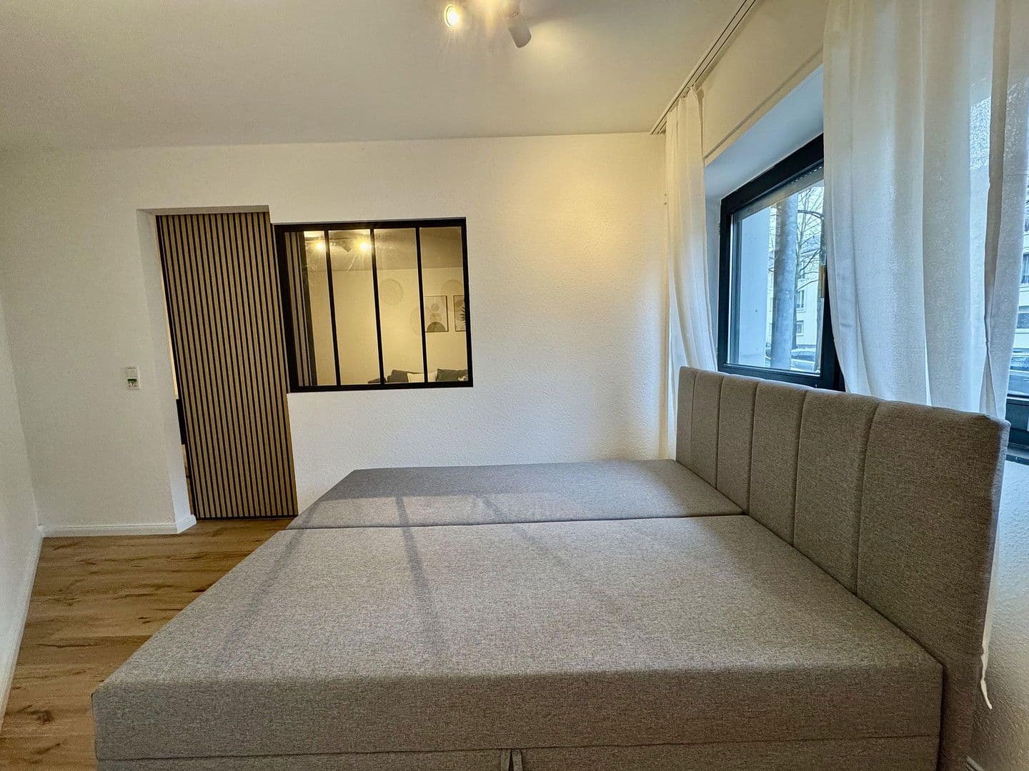 Prenájom bytu 2-izbový 55 m², Brühler Straße 237, Köln, Severné Porýnie - Westfálsko Prenájom bytu 2-izbový 55 m², Brühler Straße 237, Köln, Severné Porýnie - Westfálsko