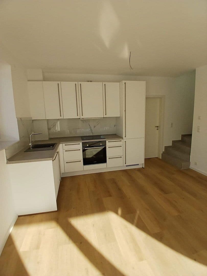 Prenájom bytu 2-izbový 75 m², Hamburg, Hamburg Prenájom bytu 2-izbový 75 m², Hamburg, Hamburg