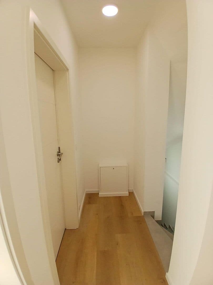 Prenájom bytu 2-izbový 75 m², Hamburg, Hamburg Prenájom bytu 2-izbový 75 m², Hamburg, Hamburg