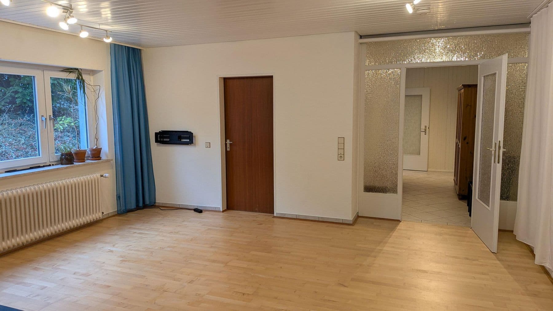 Prenájom bytu 2-izbový 55 m², Stutensee, Bádensko-Wurttembersko Prenájom bytu 2-izbový 55 m², Stutensee, Bádensko-Wurttembersko