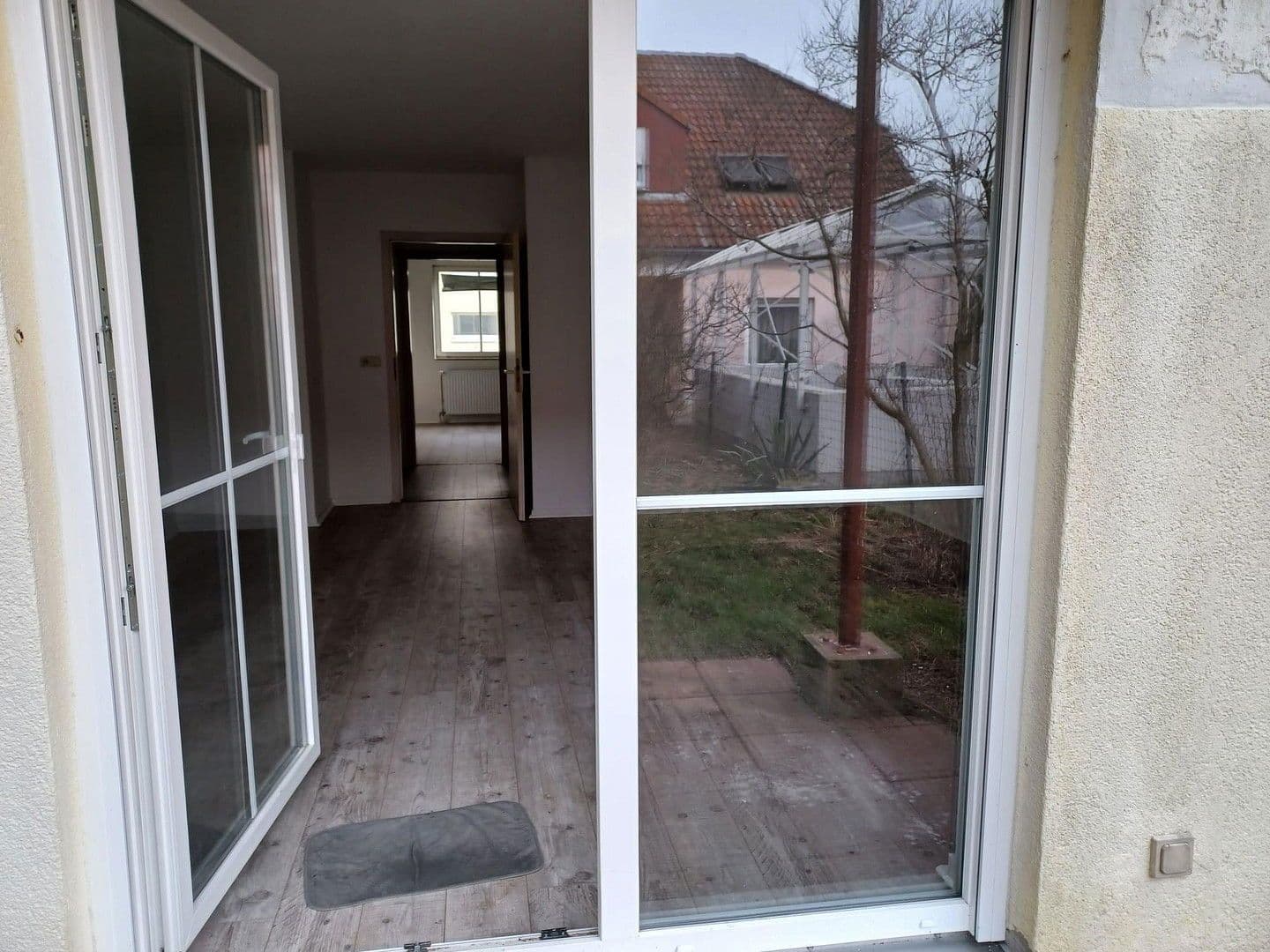 Prenájom bytu 2-izbový 60 m², Bergstraße 7, Mittenwalde, Brandenbursko Prenájom bytu 2-izbový 60 m², Bergstraße 7, Mittenwalde, Brandenbursko