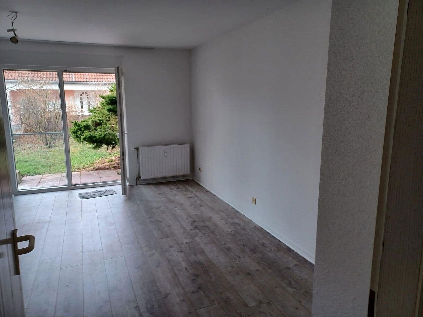 Prenájom bytu 2-izbový 60 m², Bergstraße 7, Mittenwalde, Brandenbursko Prenájom bytu 2-izbový 60 m², Bergstraße 7, Mittenwalde, Brandenbursko