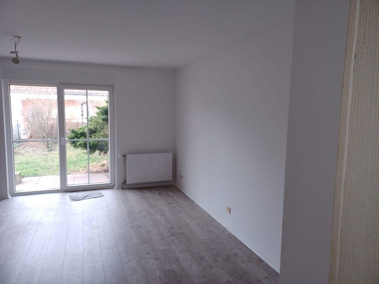 Prenájom bytu 2-izbový 60 m², Bergstraße 7, Mittenwalde, Brandenbursko Prenájom bytu 2-izbový 60 m², Bergstraße 7, Mittenwalde, Brandenbursko