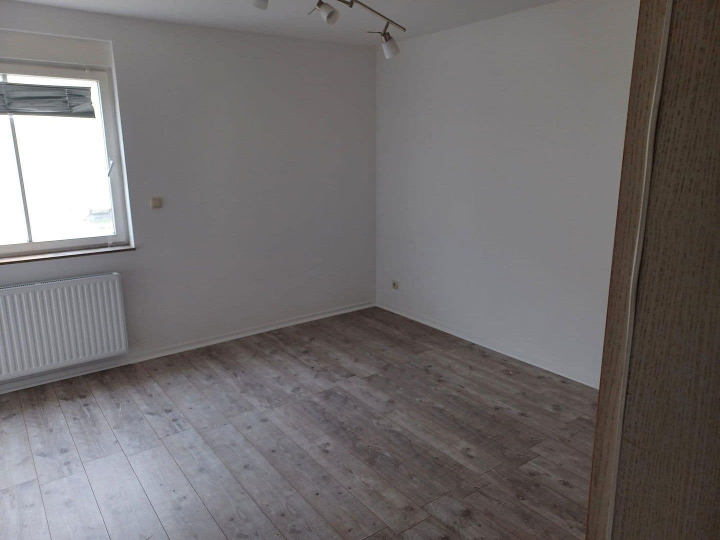 Prenájom bytu 2-izbový 60 m², Bergstraße 7, Mittenwalde, Brandenbursko Prenájom bytu 2-izbový 60 m², Bergstraße 7, Mittenwalde, Brandenbursko